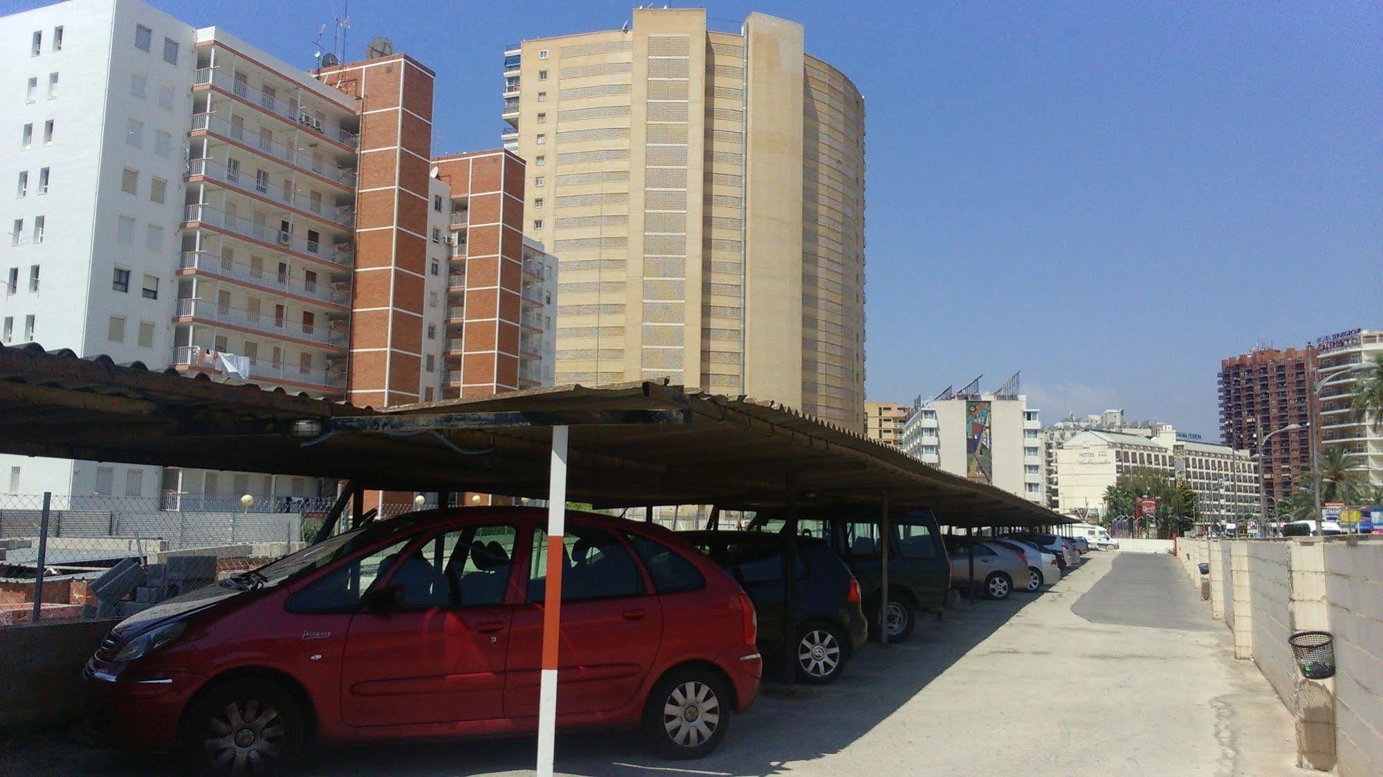 Blue Sky Apartment Бенидорм Екстериор снимка